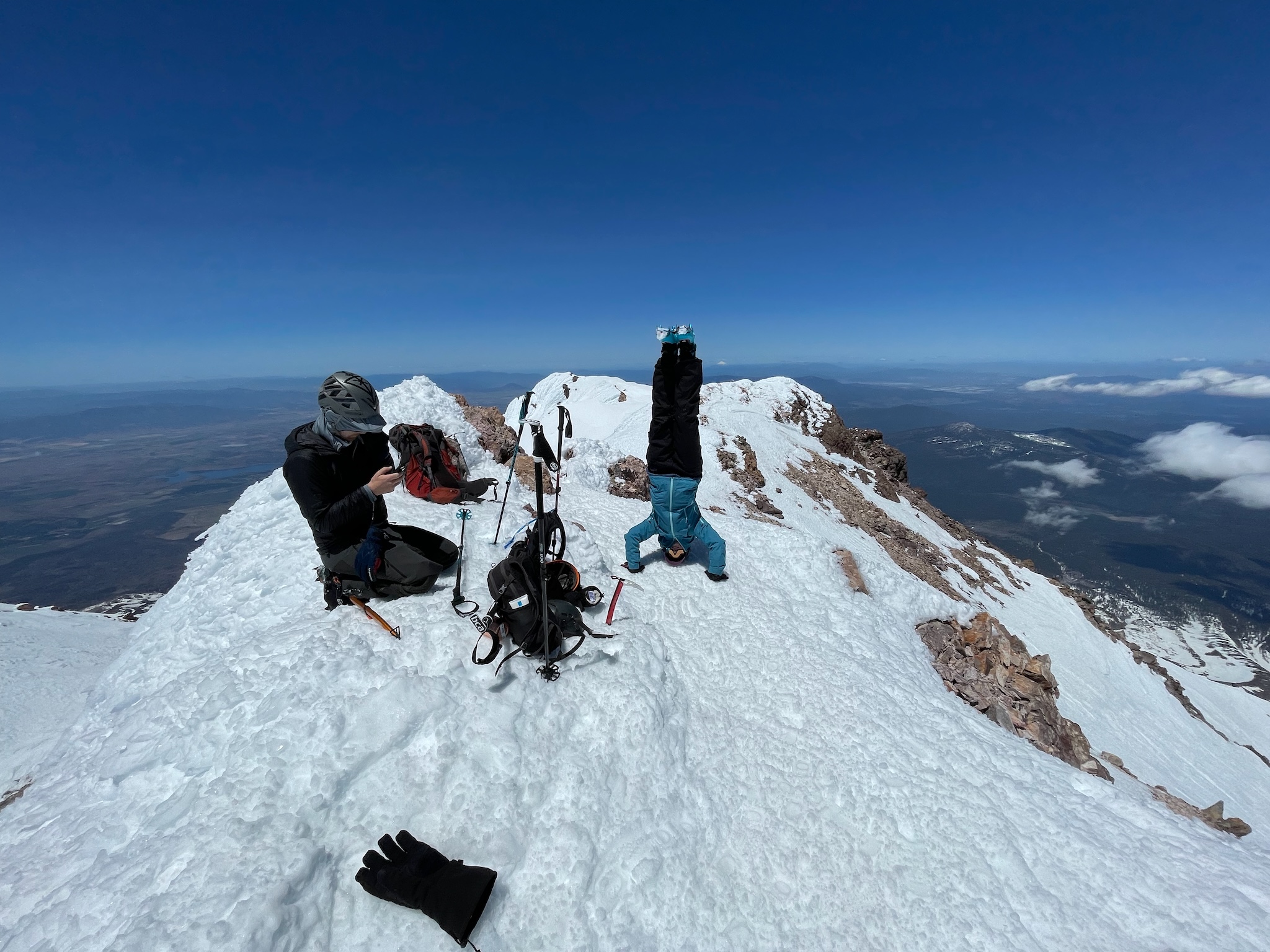 summit tank headstand